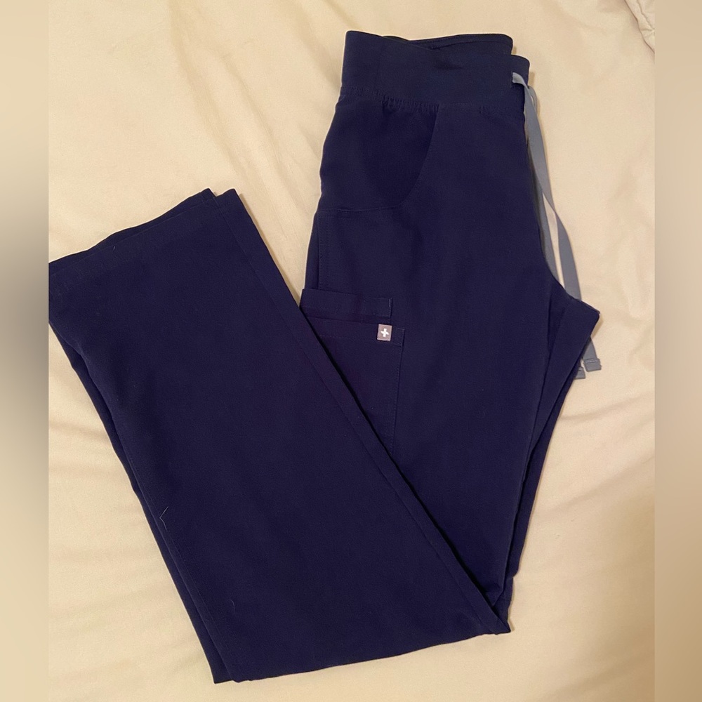 Navy blue Figs scrub bottoms XXS